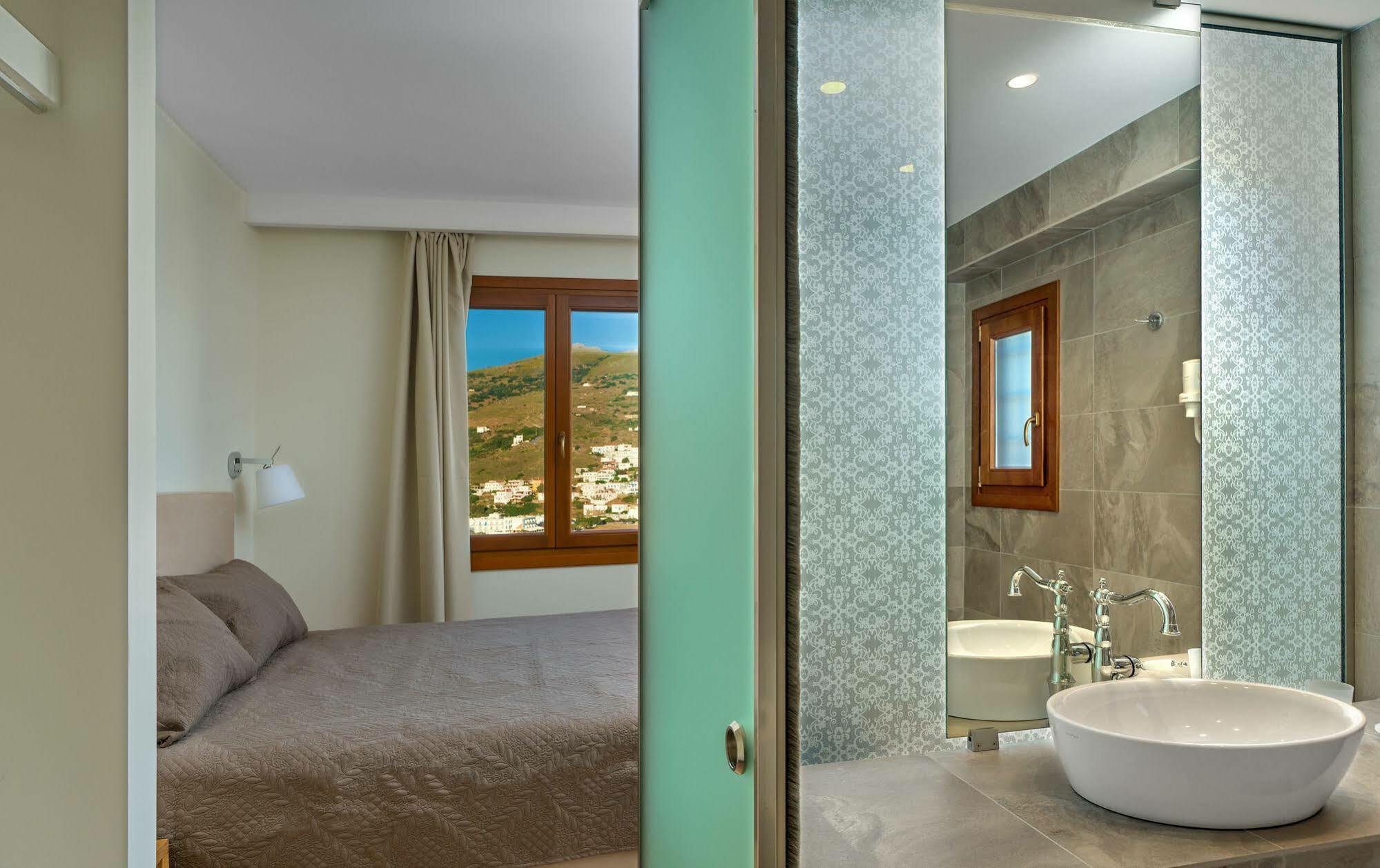 Belvedere Andros Баци Екстериор снимка